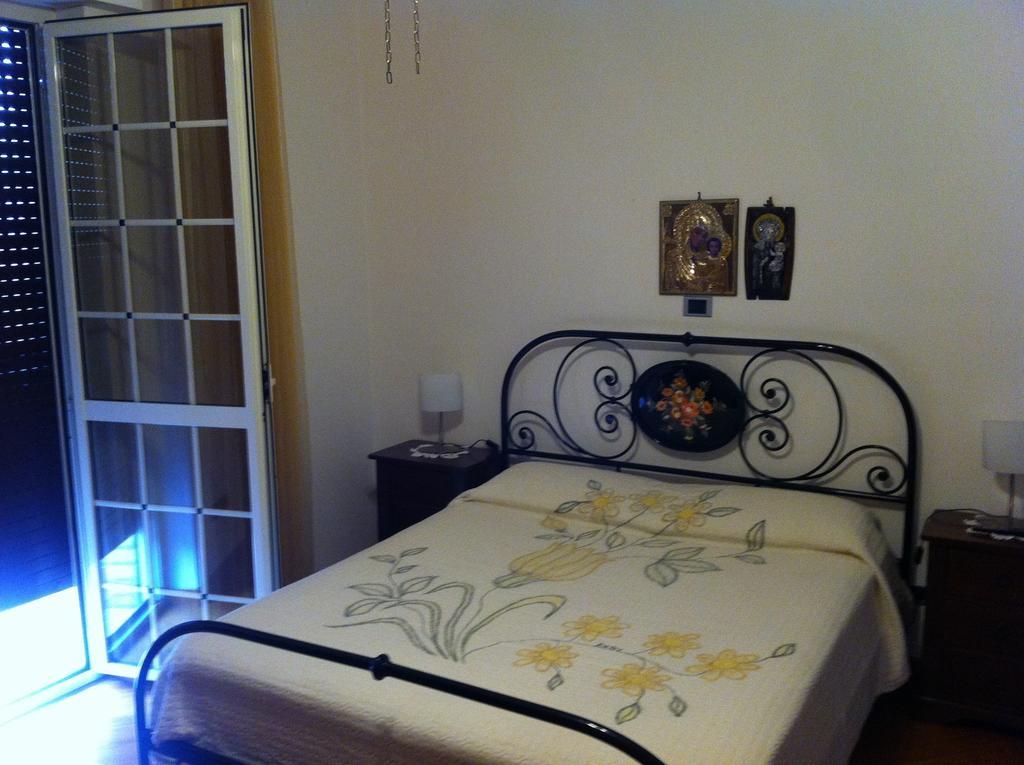 Villa Emma Penne Room photo